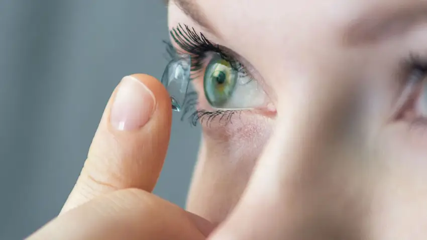 13 Consejos imprescindibles para el cuidado de tus ojos al usar lentillas