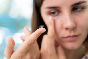 ¿Las lentillas pueden causar conjuntivitis?